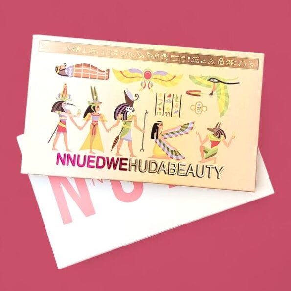 Huda Beauty Eyeshadow Palette